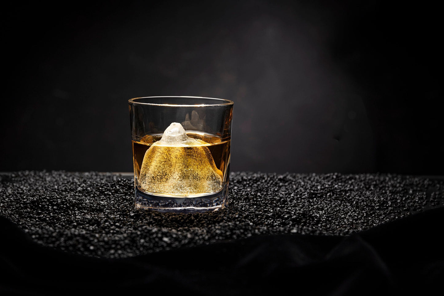 Whiskey-Set On the Rocks