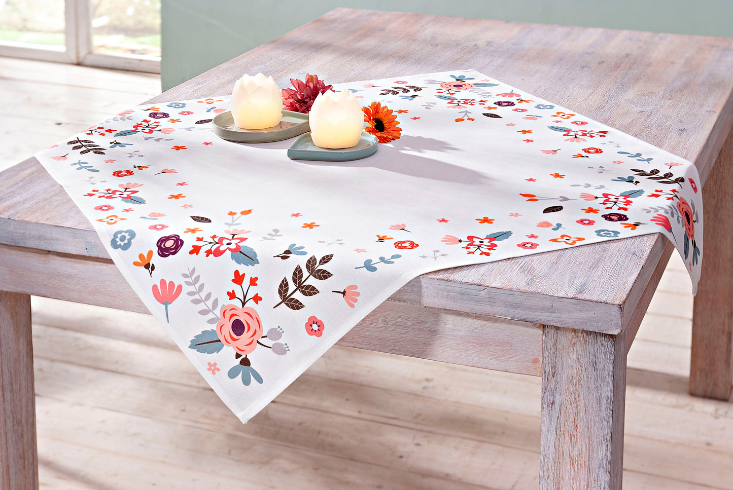 Mitteldecke "Flowers" 85 x 85 cm