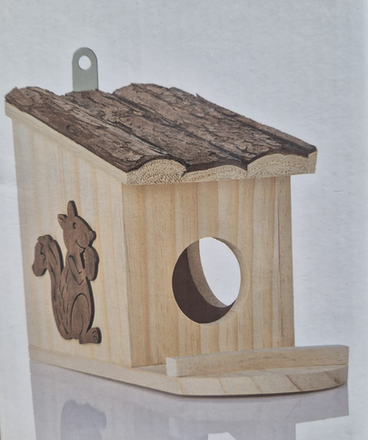 Eichhörnchen Futterstation