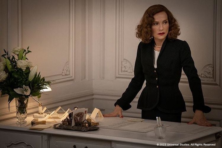 Mrs. Harris und ein Kleid von Dior