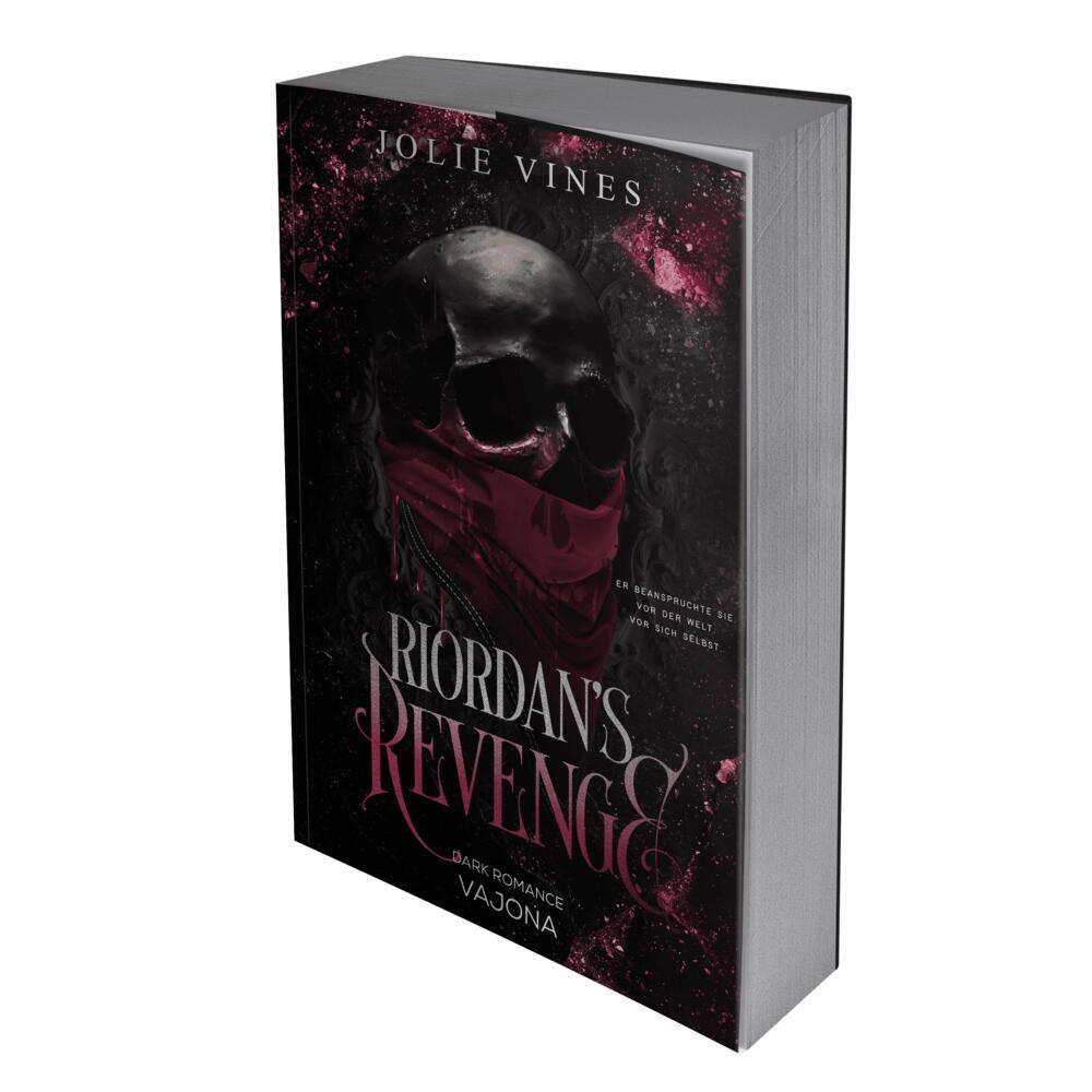 Riordan's Revenge (Jolie Vines)