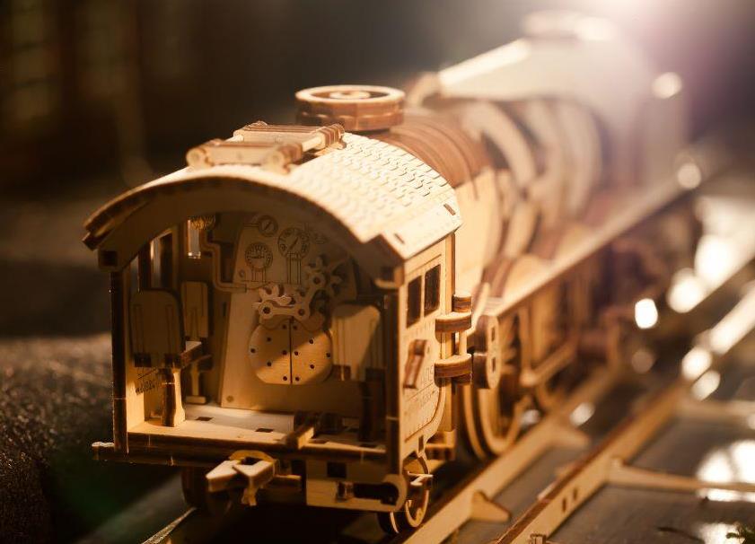 3D Puzzle Zug mit Wagen 538PCS