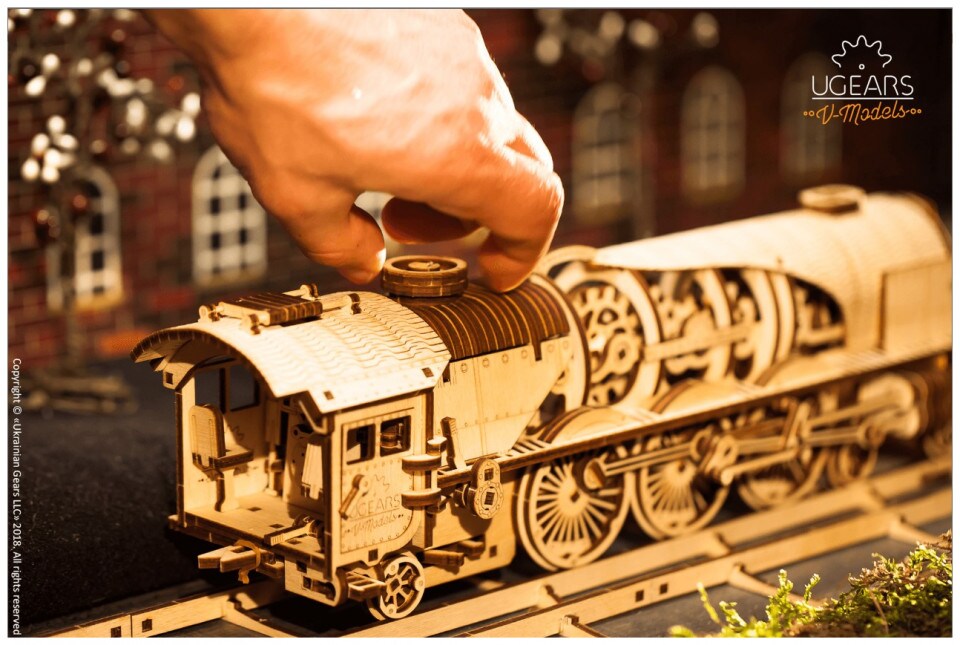 3D Puzzle Zug mit Wagen 538PCS