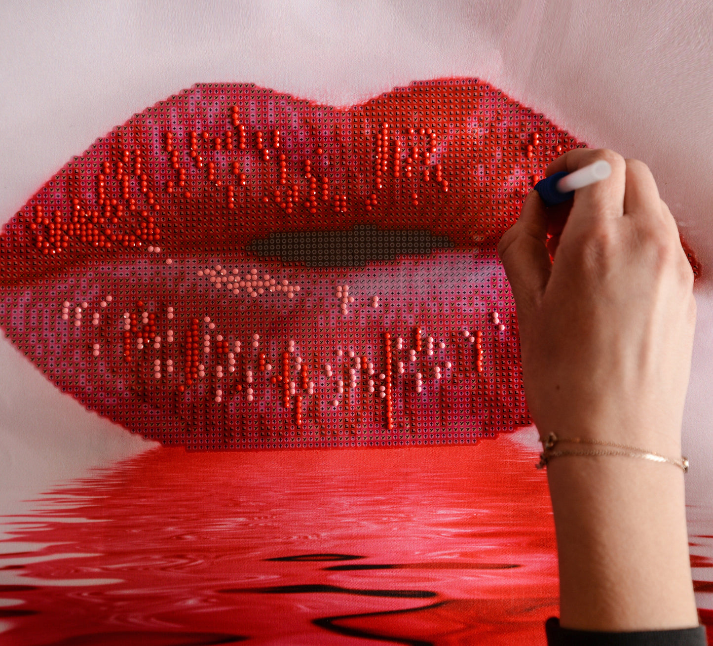 Diamond Dotz Hot Lips