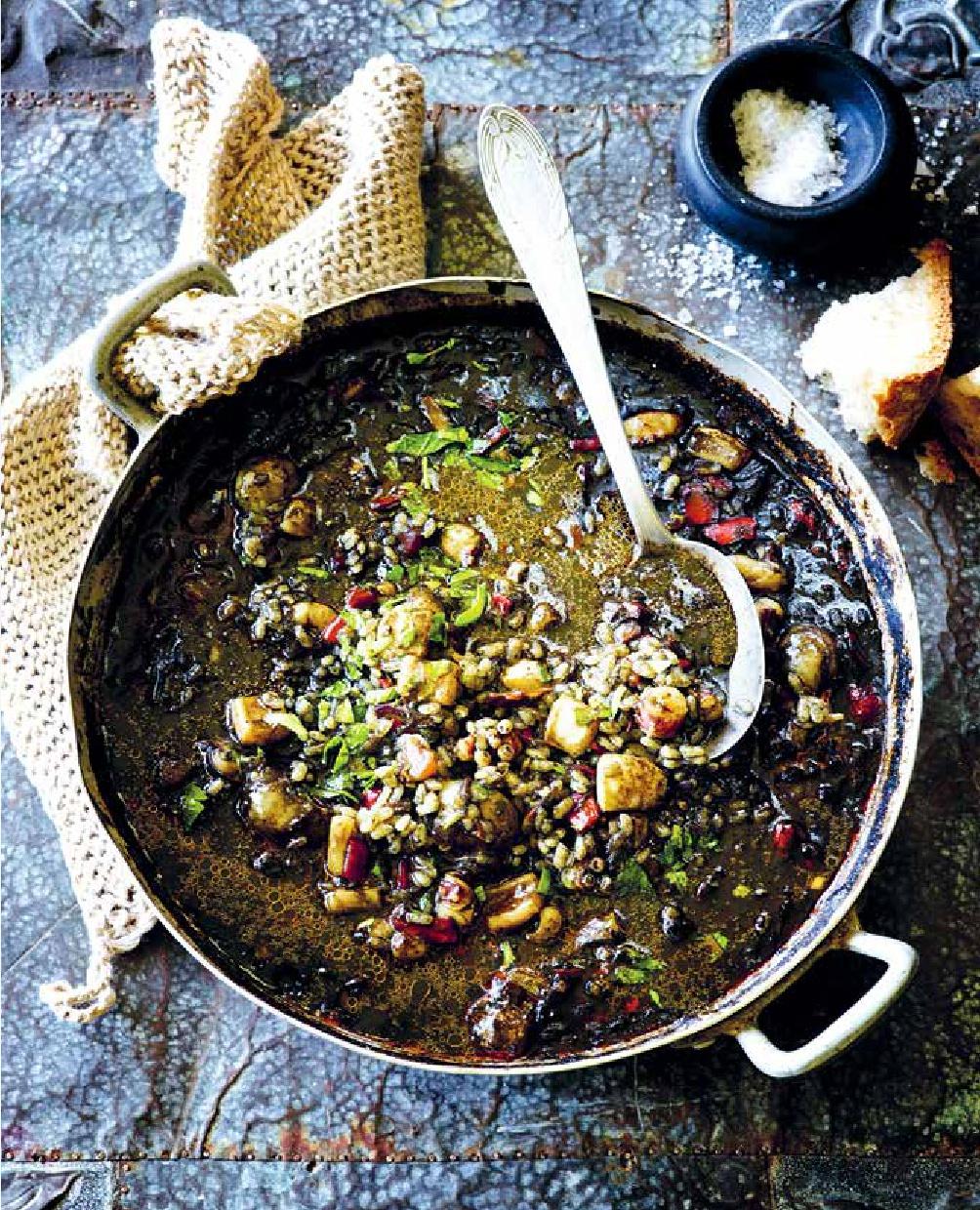 Heel Paella olé (Deutsch, 2022, Louise Pickford)