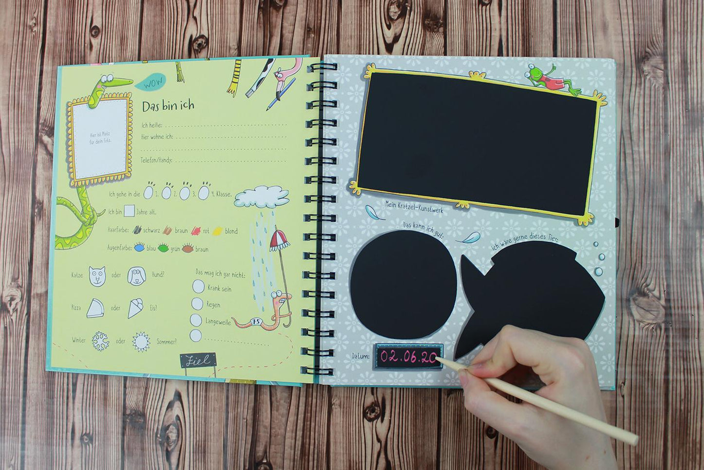 Loewe Verlag Mein Kreativ-Kratzel Freundebuch (Deutsch, 2020, Katrin Oertel, Loewe Kratzel-Welt)