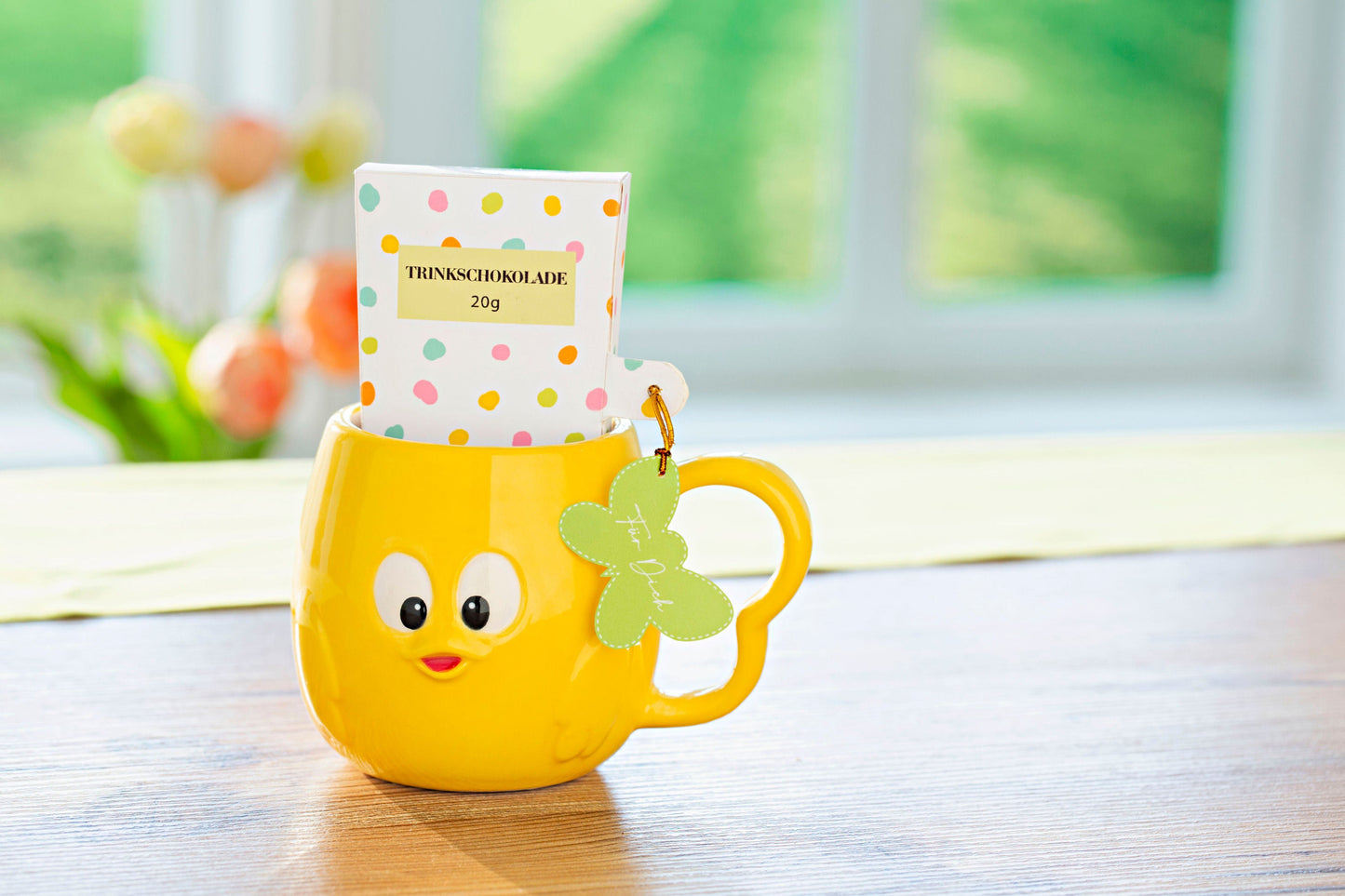 Geschenkset Tasse "Küken" mit Schokolade