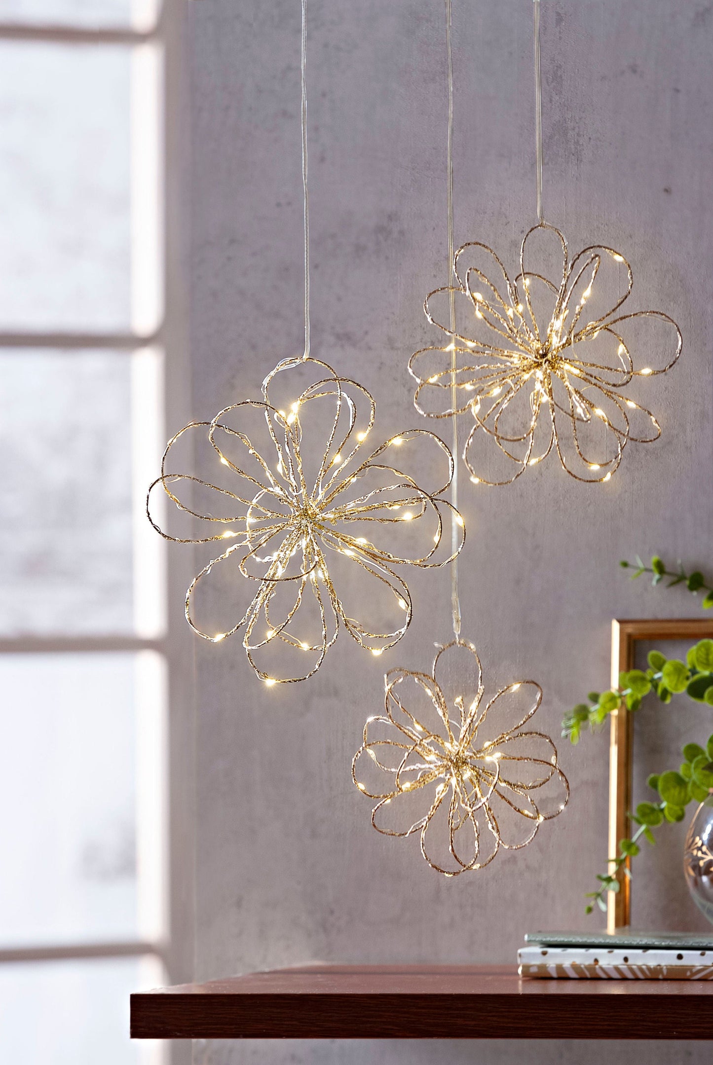 LED-Hängedeko "Goldflower" (Grösse: 30 LEDs)