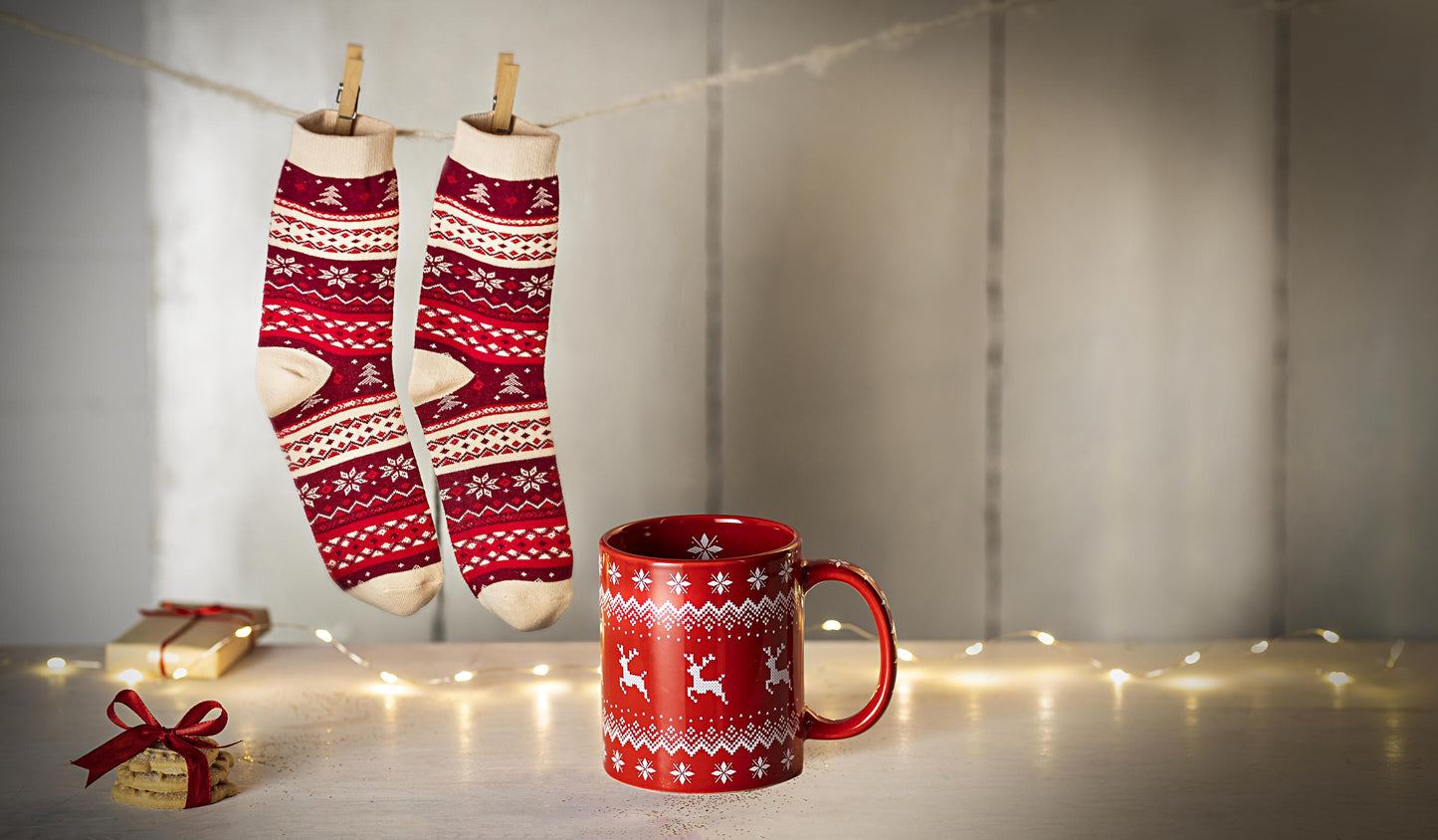 Geschenkset "Tasse mit Weihnachtssocken"