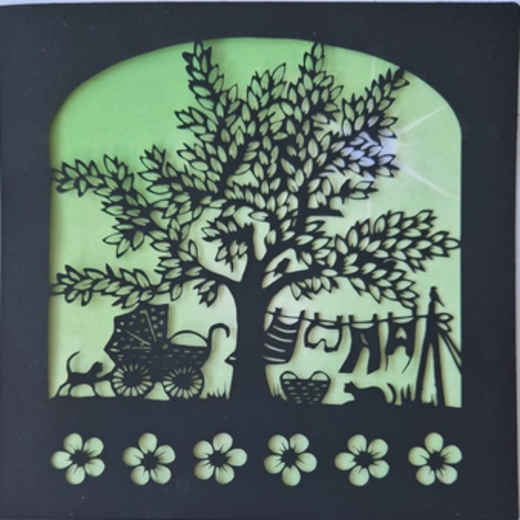 Scherenschnitt - Karte (15 x 15 cm)