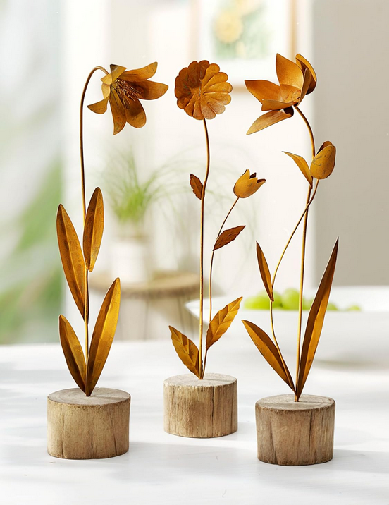 Deko-Blumen "Rusty" auf Holzsockel