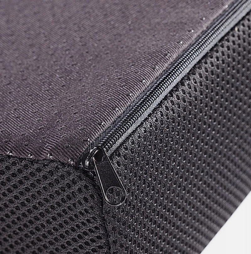 Keilkissen mit Bezug