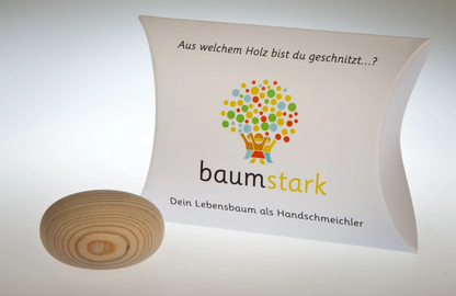 Handschmeichler Birke 45mm mit Baumhoroskop