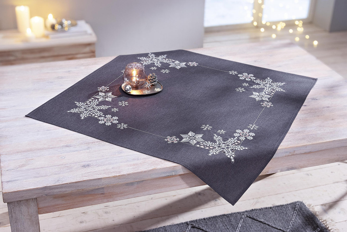 Mitteldecke Eisblumen anthrazit (Grösse: 85 x 85 cm)