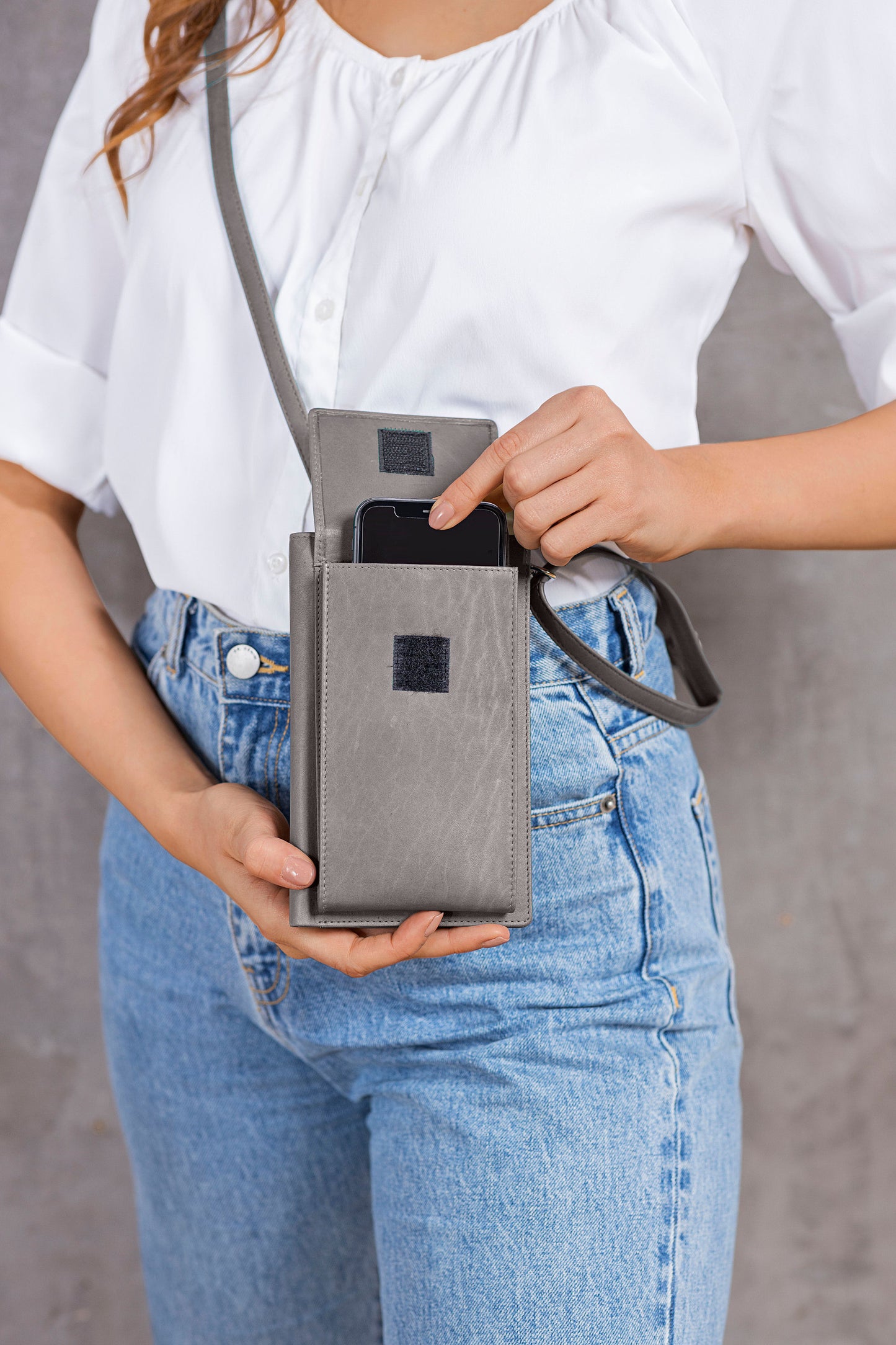 BENCH Handy-Umhängetasche "Logo" (Farbe: gelb)