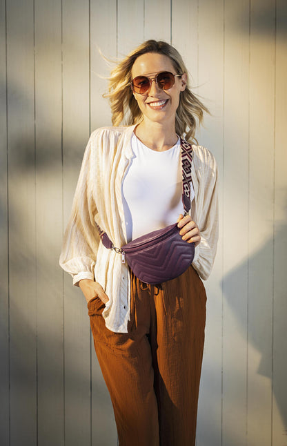 HJP Umhänge- & Bauchtasche "Couture" (Farbe: beere)