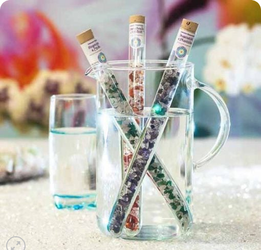 Edelstein Wasserstab "Flexibilität und Zufriedenheit" (Mookait, Moosachat und Bergkristall)