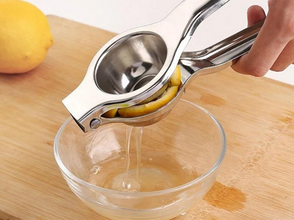 Manuelle Zitruspresse aus Edelstahl