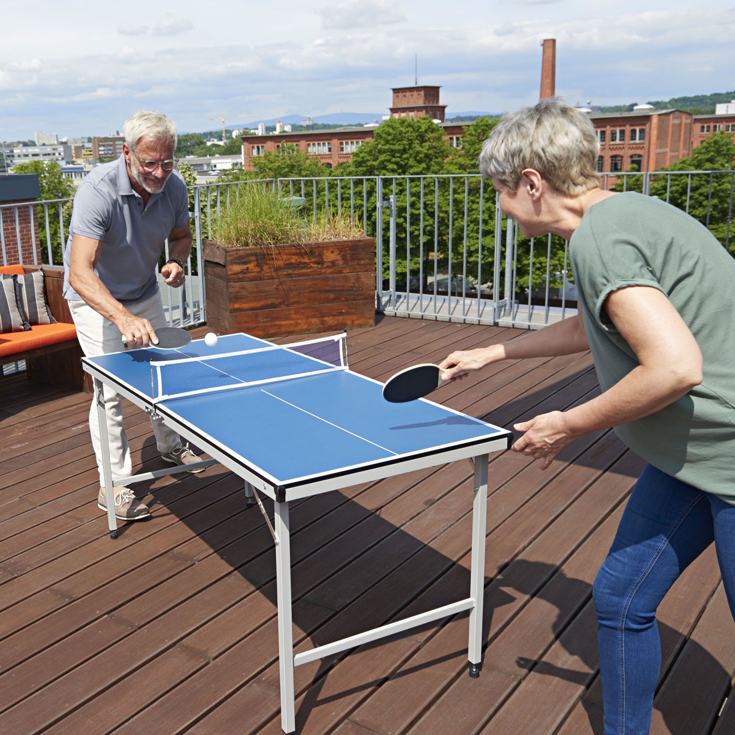 Tischtennisplatte, klappbar