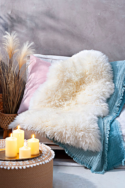 Schaffell, naturweiß, ca. 90x56cm