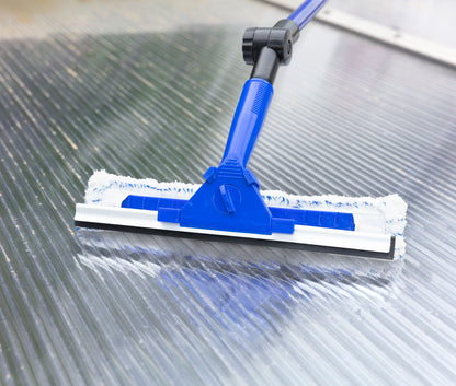 Teleskop-Fensterwischer, 3,88 m mit Schmutzkratzer