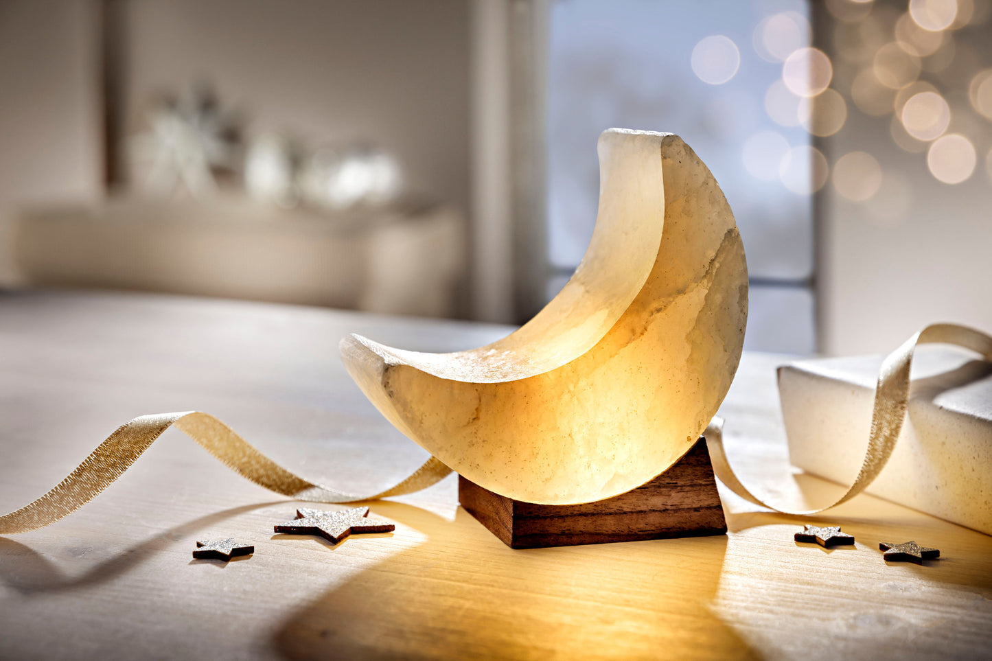 LED-Halbmond "White Line" auf Holzsockel