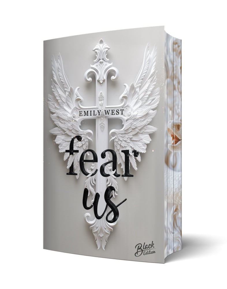 Fear us | Aufwendig gestaltete Ausgabe mit Farbschnitt - das integrierte Page Overlay ist limitiert nur in der ersten Auflage enthalten (Emily West)