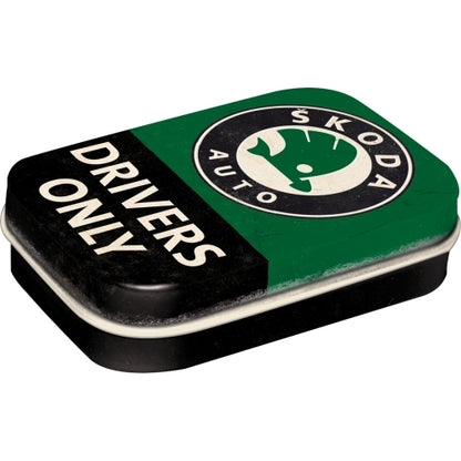 Pillendose "Skoda Drivers Only" (1.6 x 6 x 4 cm)