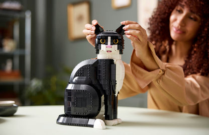 Lego  Schwarz-weisse Katze (21349)