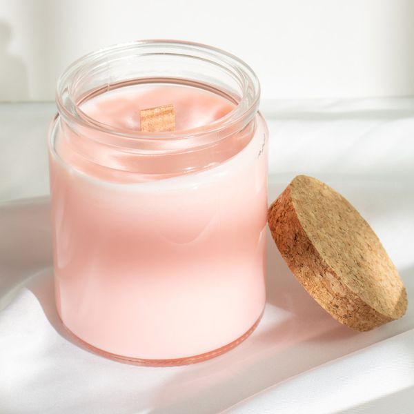 Sojawachskerze "Nélia", Jasminduft (mit Holzdocht, 160 g)