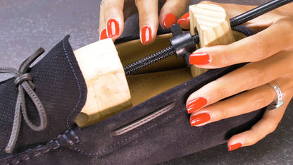 Schuhdehner aus Holz, 2 Stück (Grösse: 39-47)