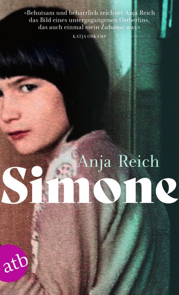 Simone (Anja Reich)