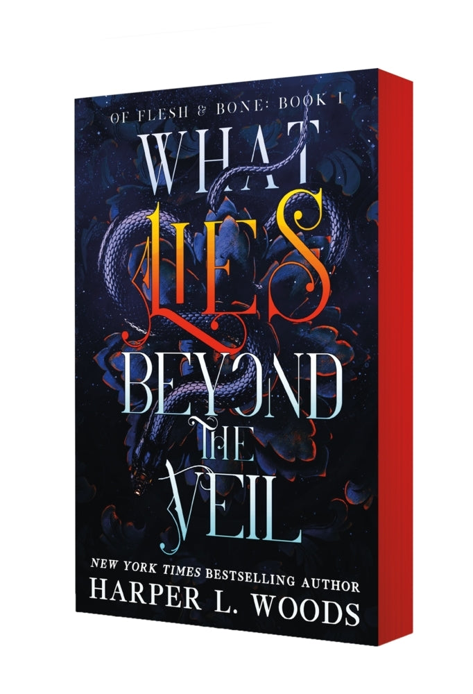 What Lies Beyond the Veil (Harper L. Woods)