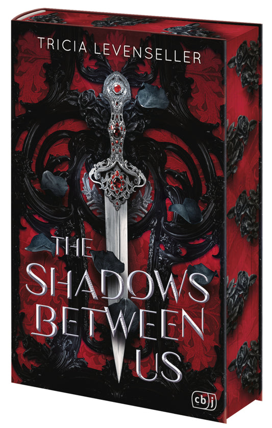 The Shadows Between Us (Tricia Levenseller)