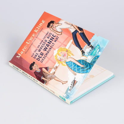 Carlsen Der Tag, an dem Tiffany das Wasser aus der Wanne geschaukelt hat (Deutsch, 2022, Marc-Uwe Kling, Astrid Henn)