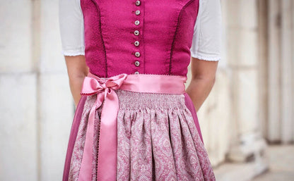 Servus Mein selbst genähtes Dirndl (Deutsch, 2020, Birgitt Wilhelm)