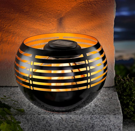 Solarleuchte "Nero" mit Flammeneffekt