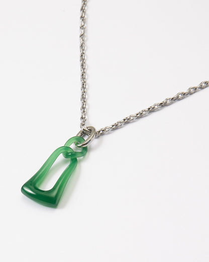 Elsita Jewelry Link Green necklace featuring a hand-carved interlocked green agate chain pendant on a silver chain.
