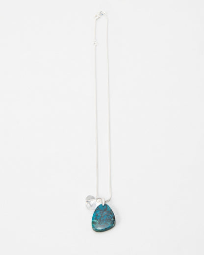 Elsita Jewelry Marine necklace featuring a teardrop-shaped blue and green stone pendant on a delicate silver chain