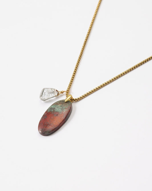 Elsita Jewelry Horizon IV necklace featuring an oval Sonora sunset stone and green quartz accent on a gold-tone chain.