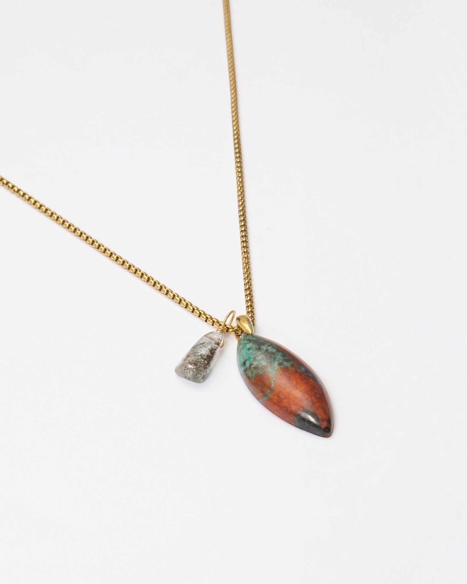 Elsita Jewelry Horizon II necklace featuring a marquise-cut Sonora sunset stone and green quartz on a gold-tone chain.