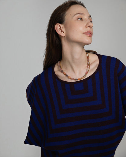 Elsita Jewelry Terrain necklace featuring oval mixed agate stones and gold-tone chain worn as a double-layered choker